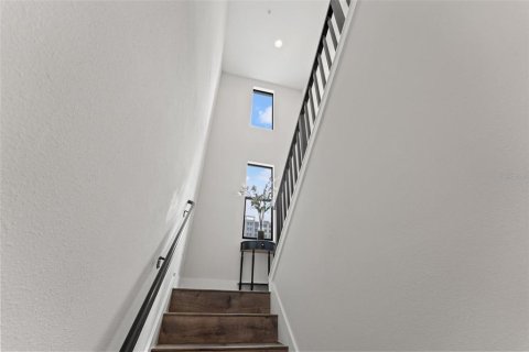 Adosado en venta en Saint Petersburg, Florida, 3 dormitorios, 183.2 m2 № 1597287 - foto 26
