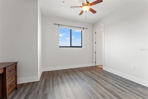 Adosado en venta en Saint Petersburg, Florida, 3 dormitorios, 183.2 m2 № 1597287 - foto 24