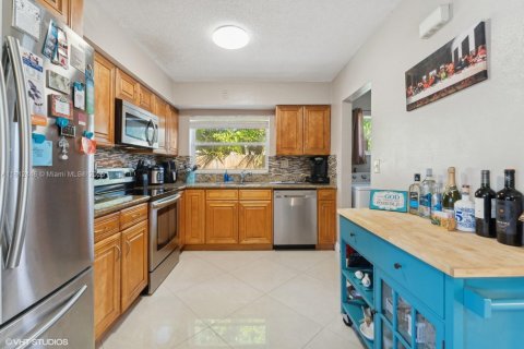 House in Fort Lauderdale, Florida 3 bedrooms, 125.42 sq.m. № 1776234 - photo 13