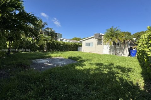 Casa en alquiler en Hollywood, Florida, 3 dormitorios, 176.24 m2 № 1891043 - foto 16