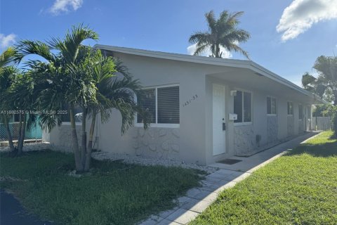 Casa en alquiler en Hollywood, Florida, 3 dormitorios, 176.24 m2 № 1891043 - foto 1