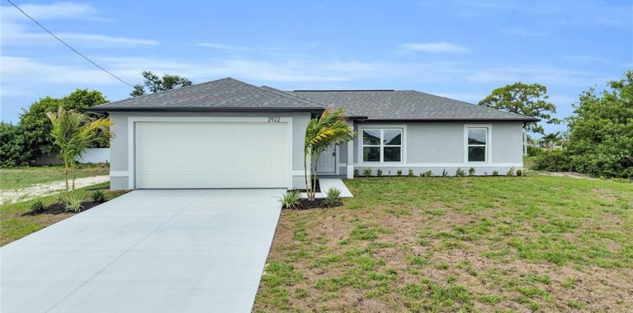House in Cape Coral, Florida 3 bedrooms, 121.7 sq.m. № 2229338