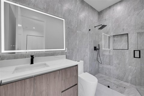 Villa ou maison à vendre à Wilton Manors, Floride: 3 chambres, 217.21 m2 № 2349027 - photo 18
