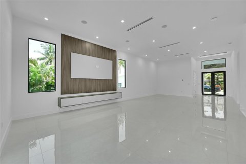 Villa ou maison à vendre à Wilton Manors, Floride: 3 chambres, 217.21 m2 № 2349027 - photo 5