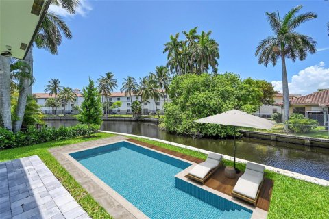 Villa ou maison à vendre à Wilton Manors, Floride: 3 chambres, 217.21 m2 № 2349027 - photo 25