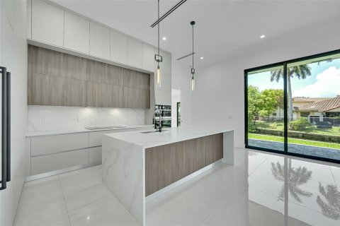 Villa ou maison à vendre à Wilton Manors, Floride: 3 chambres, 217.21 m2 № 2349027 - photo 6