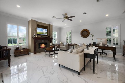 House in Windermere, Florida 4 bedrooms, 393.91 sq.m. № 1639965 - photo 9