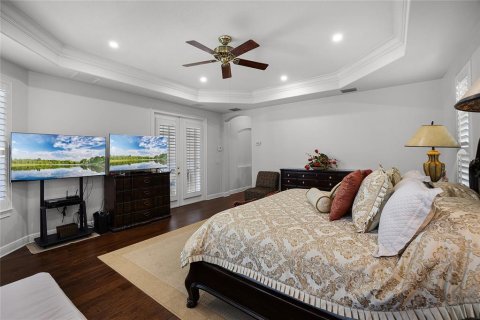 House in Windermere, Florida 4 bedrooms, 393.91 sq.m. № 1639965 - photo 19