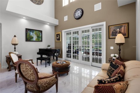 House in Windermere, Florida 4 bedrooms, 393.91 sq.m. № 1639965 - photo 6