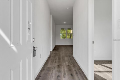 Casa en alquiler en North Port, Florida, 4 dormitorios, 185.8 m2 № 1840352 - foto 2