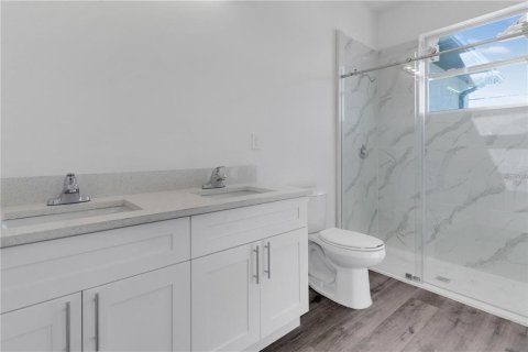 Casa en alquiler en North Port, Florida, 4 dormitorios, 185.8 m2 № 1840352 - foto 24