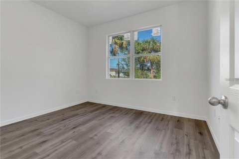 Casa en alquiler en North Port, Florida, 4 dormitorios, 185.8 m2 № 1840352 - foto 27