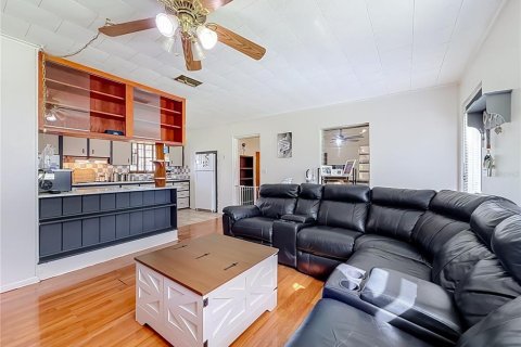 Villa ou maison à vendre à Zephyrhills, Floride: 3 chambres, 118.17 m2 № 2437194 - photo 12