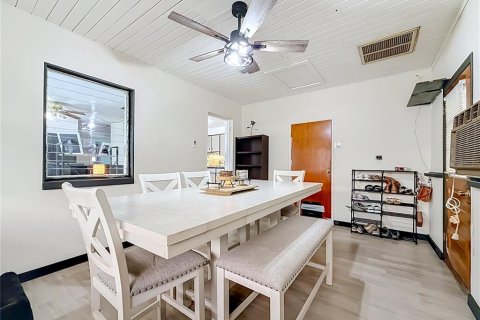 Villa ou maison à vendre à Zephyrhills, Floride: 3 chambres, 118.17 m2 № 2437194 - photo 20