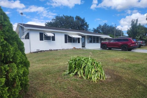 Villa ou maison à vendre à Zephyrhills, Floride: 3 chambres, 118.17 m2 № 2437194 - photo 3