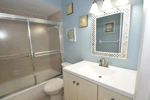 Condo in Ocean Ridge, Florida, 1 bedroom № 2171527 - photo 9