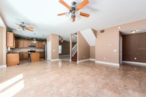 House in Palm Harbor, Florida 4 bedrooms, 242.2 sq.m. № 2133799 - photo 4