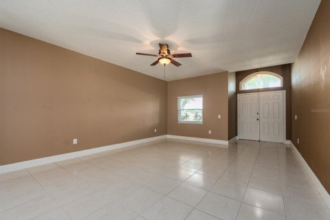 House in Palm Harbor, Florida 4 bedrooms, 242.2 sq.m. № 2133799 - photo 12