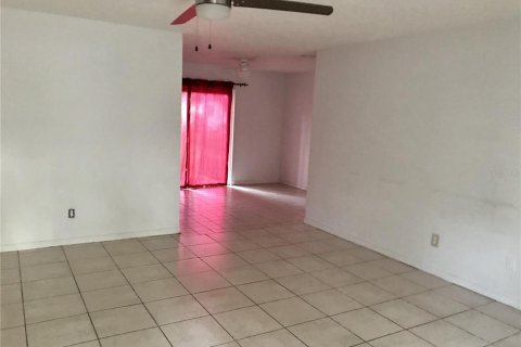 House in Clermont, Florida 2 bedrooms, 97.55 sq.m. № 2391444 - photo 3