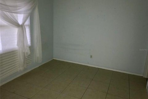 House in Clermont, Florida 2 bedrooms, 97.55 sq.m. № 2391444 - photo 2