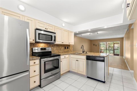 Condo in Oldsmar, Florida, 2 bedrooms  № 1886274 - photo 13