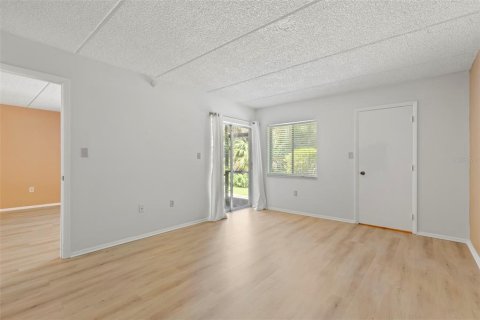 Condo in Oldsmar, Florida, 2 bedrooms  № 1886274 - photo 15
