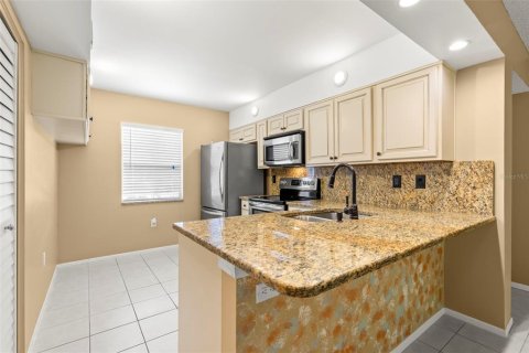 Condo in Oldsmar, Florida, 2 bedrooms  № 1886274 - photo 12