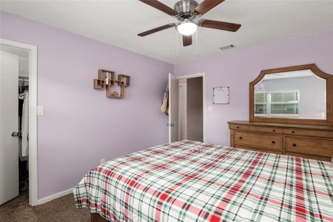 House in Gainesville, Florida 3 bedrooms, 162.21 sq.m. № 1833557 - photo 15