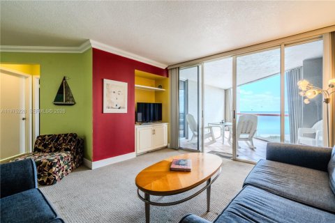 Condominio en venta en Miami Beach, Florida, 2 dormitorios, 110.55 m2 № 2040026 - foto 9