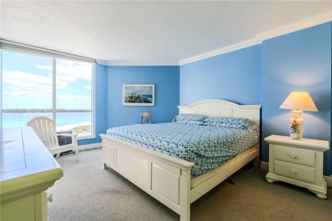 Condominio en venta en Miami Beach, Florida, 2 dormitorios, 110.55 m2 № 2040026 - foto 22