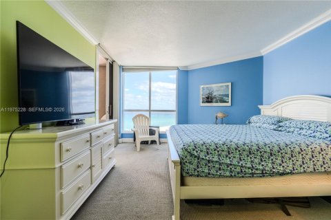 Condominio en venta en Miami Beach, Florida, 2 dormitorios, 110.55 m2 № 2040026 - foto 23