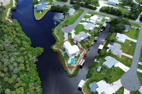 Villa ou maison à vendre à Englewood, Floride: 3 chambres, 179.12 m2 № 2347957 - photo 4