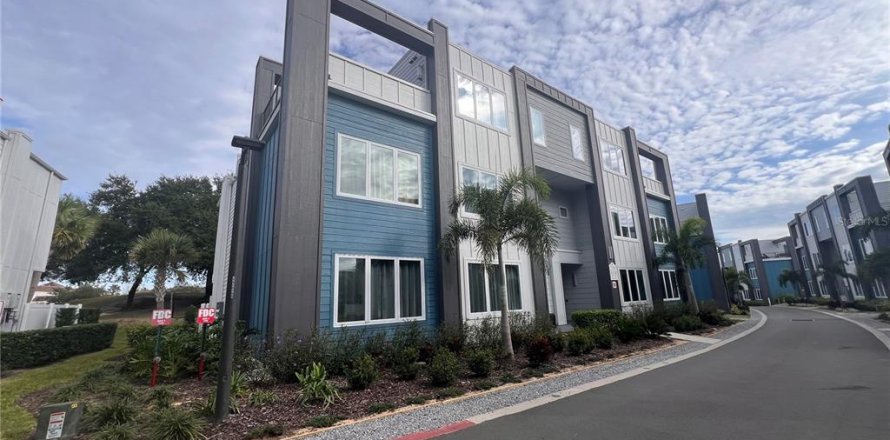 Condominio en Four Corners, Florida, 5 dormitorios  № 1253898