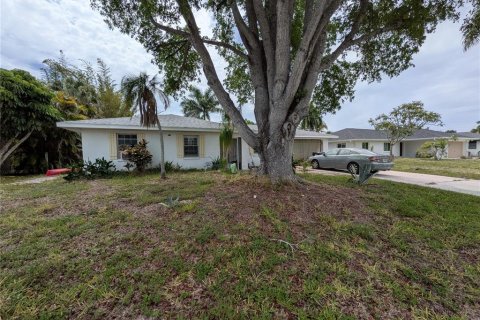 Villa ou maison à Fort Myers, Floride 2 chambres, 124.67 m2 № 2204412