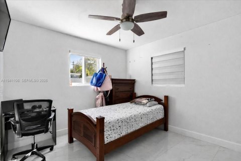 Купить виллу или дом в Майами-Гарденс, Флорида 4 спальни, № 2006483 - фото 19