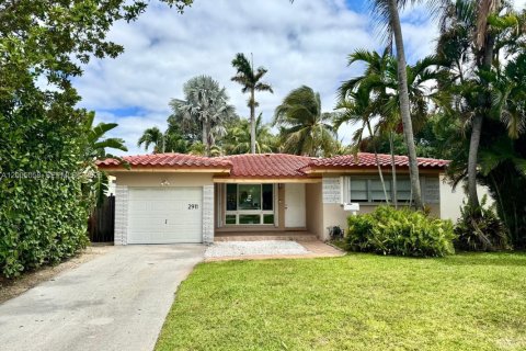 House in Hollywood, Florida 3 bedrooms, 152.82 sq.m. № 2069032