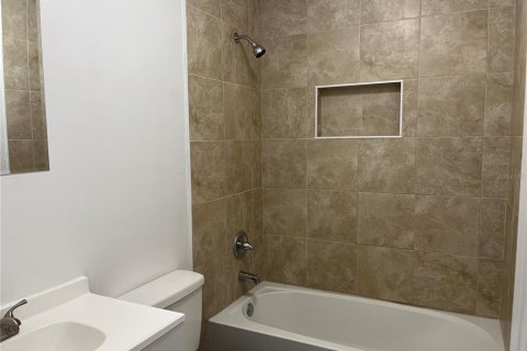 Apartamento en alquiler en Gainesville, Florida, 3 dormitorios, 105.07 m2 № 1543674 - foto 8