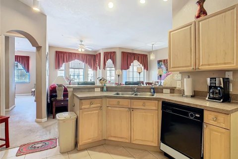 Condo in Davenport, Florida, 4 bedrooms  № 1508281 - photo 6