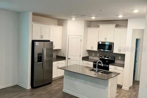 House in Kissimmee, Florida 4 bedrooms, 189.89 sq.m. № 2408532 - photo 2