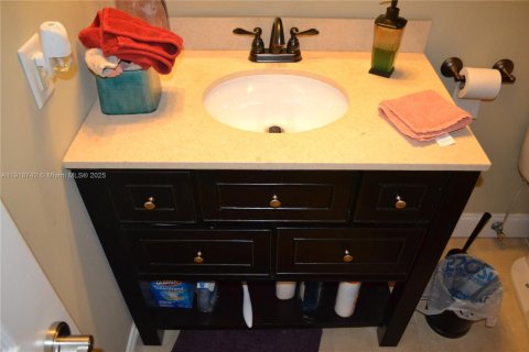 Copropriété à louer à Miami, Floride: 2 chambres, 80.82 m2 № 1972055 - photo 16