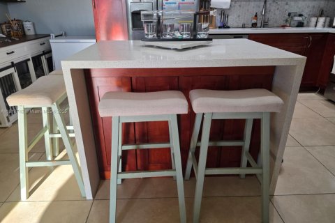 Copropriété à louer à Miami, Floride: 2 chambres, 80.82 m2 № 1972055 - photo 6