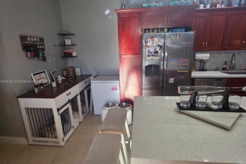 Copropriété à louer à Miami, Floride: 2 chambres, 80.82 m2 № 1972055 - photo 4