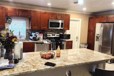 Casa en venta en North Lauderdale, Florida, 3 dormitorios, 122.54 m2 № 1944448 - foto 6