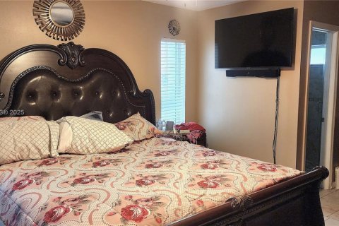Casa en venta en North Lauderdale, Florida, 3 dormitorios, 122.54 m2 № 1944448 - foto 11