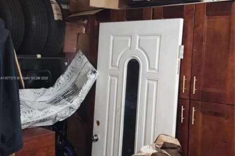 Casa en venta en North Lauderdale, Florida, 3 dormitorios, 122.54 m2 № 1944448 - foto 9