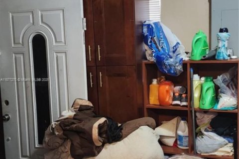 Casa en venta en North Lauderdale, Florida, 3 dormitorios, 122.54 m2 № 1944448 - foto 8