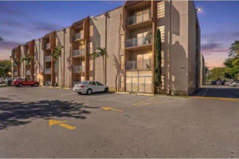 Condo à Miami, Floride, 2 chambres  № 2059796
