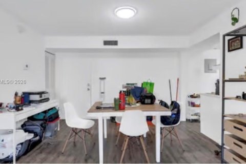 Copropriété à vendre à Miami, Floride: 2 chambres, 72.65 m2 № 2059796 - photo 11