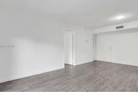 Copropriété à vendre à Miami, Floride: 2 chambres, 72.65 m2 № 2059796 - photo 16