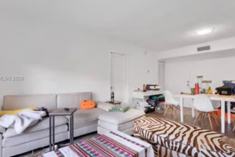 Copropriété à vendre à Miami, Floride: 2 chambres, 72.65 m2 № 2059796 - photo 17